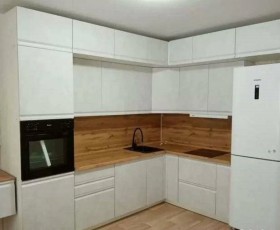 Модульная кухня Бруклин 2.4 x 2 м (Бетон белый) в Алейске - alejsk.katalogmebeli.com | фото 15